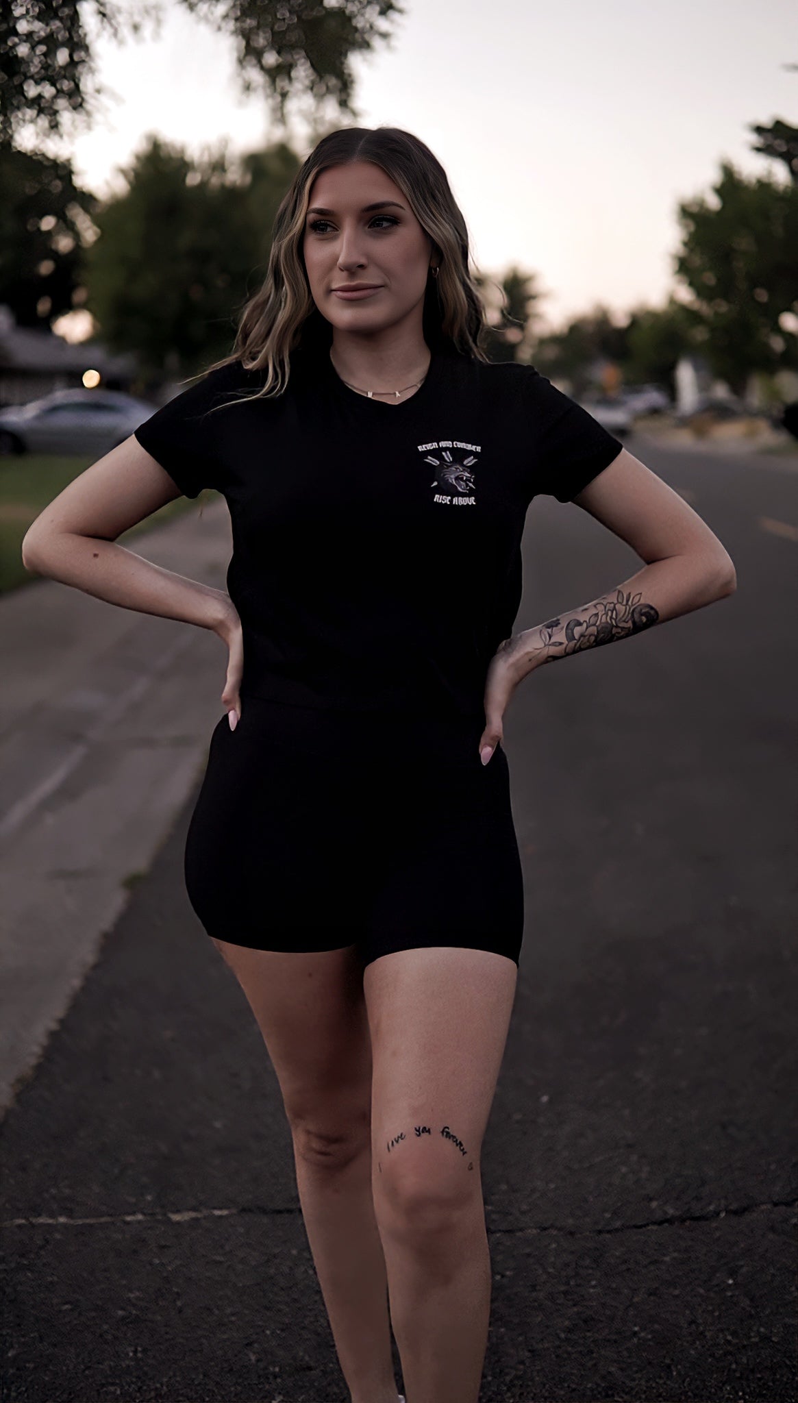Rise Above – Women’s Crop Top
