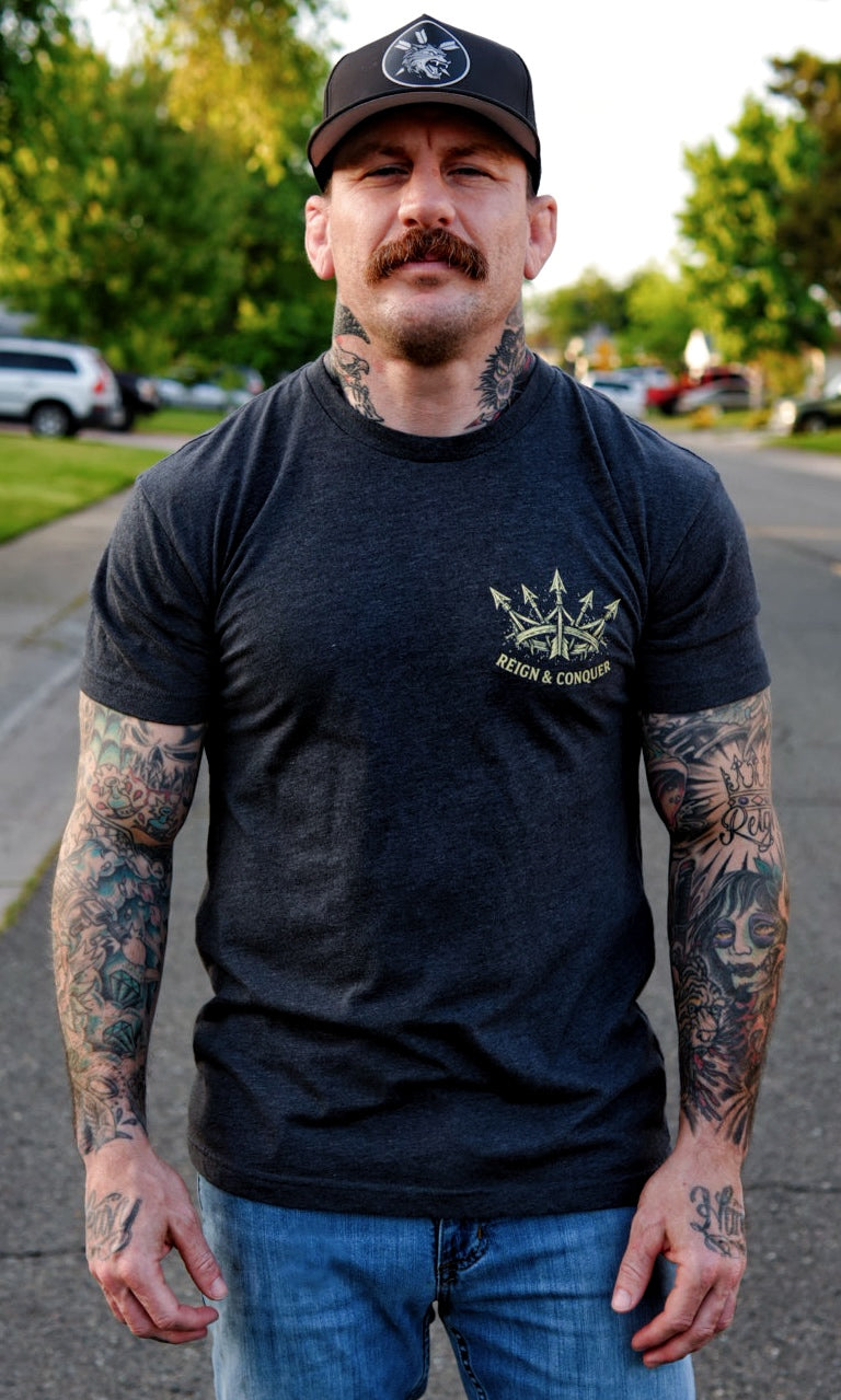 Pain Earns the Crown Tee